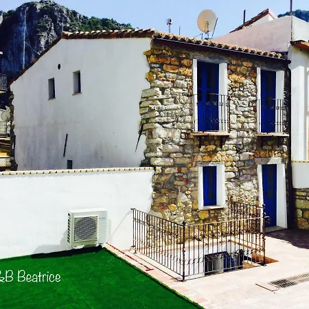 Beatrice Bed & Breakfast *